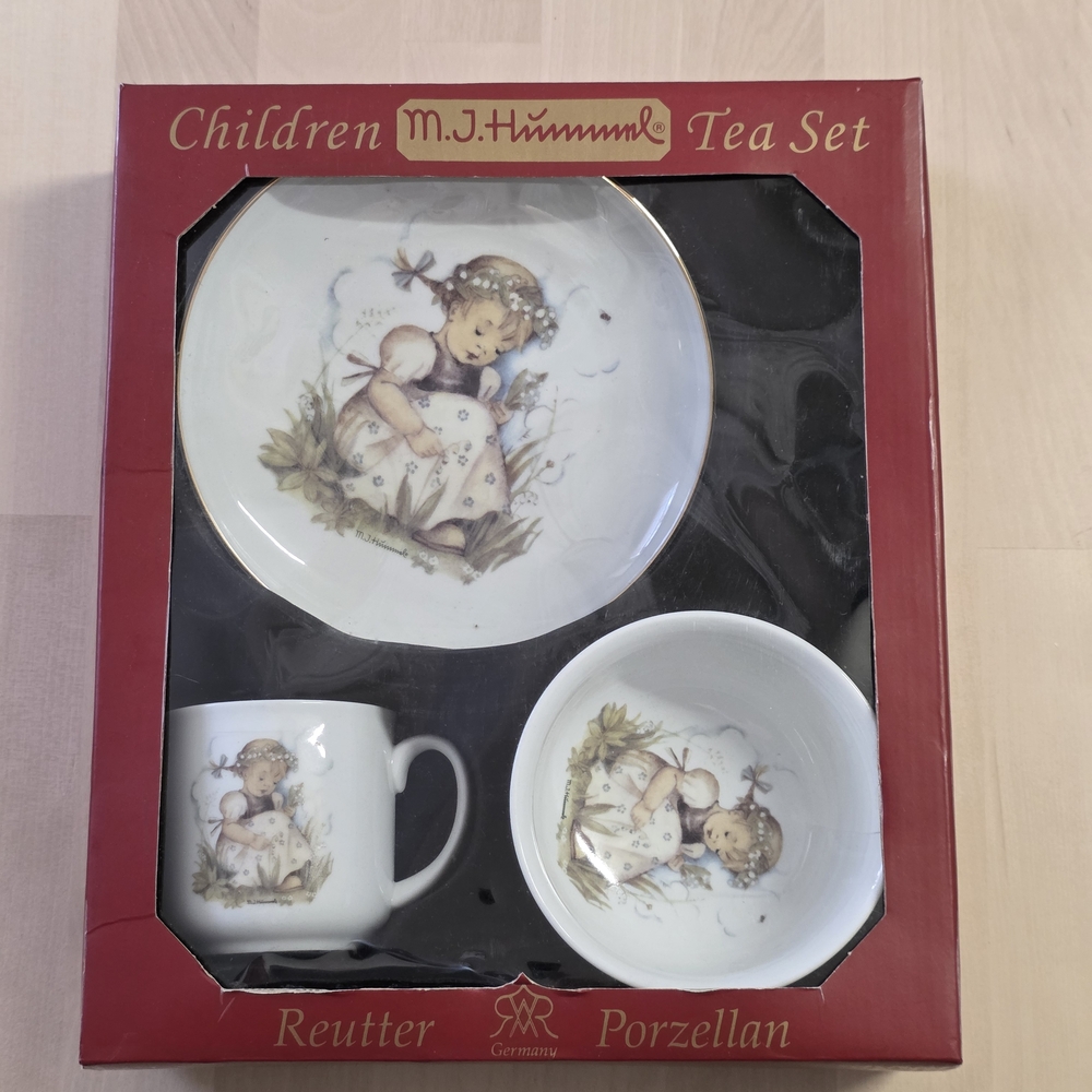 M.I. Hummel Children's Tea Set Cup Bowl Plate Ceramic Porcelain Germany Vintage